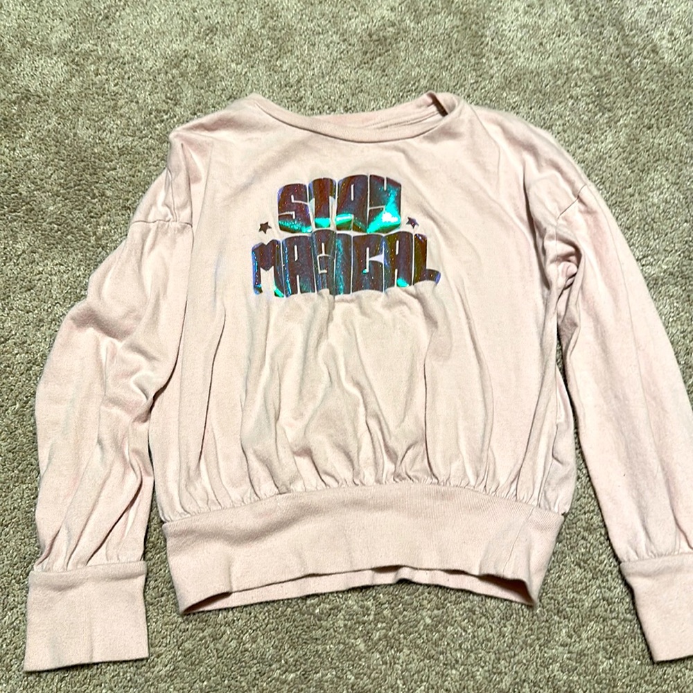 Old Navy girl long sleeve shirt “Stay Magical” shirt size S (6-7)